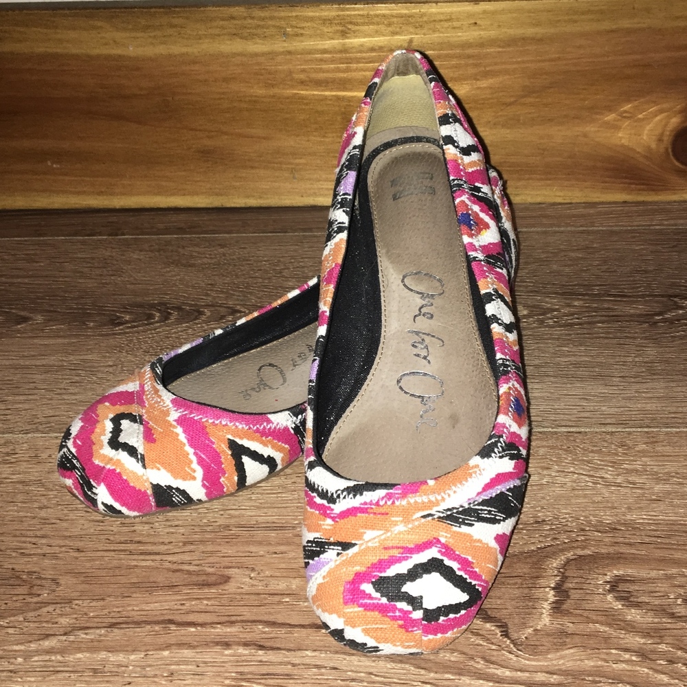 Toms One For One Multi Colored Ballet Flats Sz 7.5